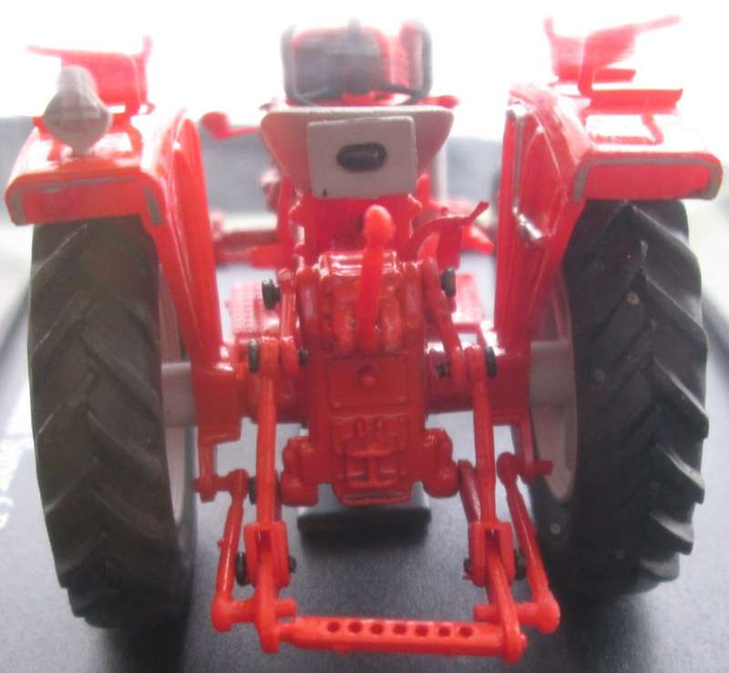 Hachette Partworks-Scale Model-Tractor-Renault Super 6D-1966