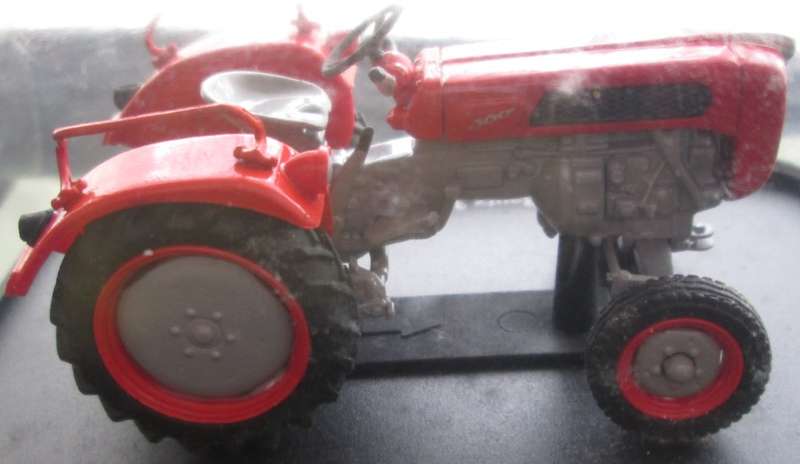 Hachette Partworks-Scale Model-Tractor-Bautz 300 TD-1960