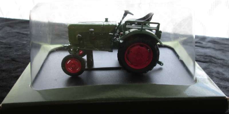 Hachette Partworks-Scale Model-Tractor-Fendt E24-1958