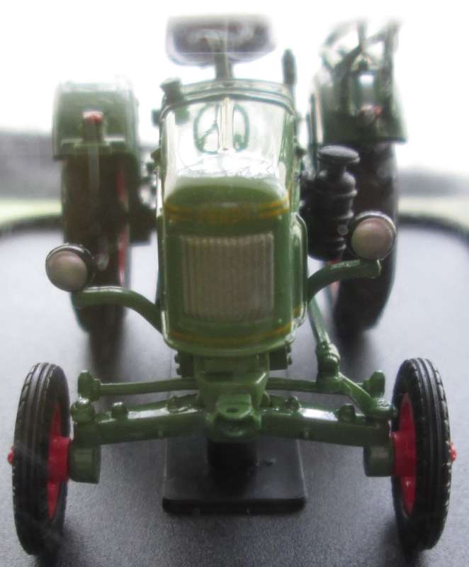 Hachette Partworks-Scale Model-Tractor-Fendt E24-1958