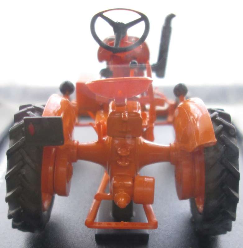 Hachette Partworks-Scale Model-Tractor-Labourier LD15-1951