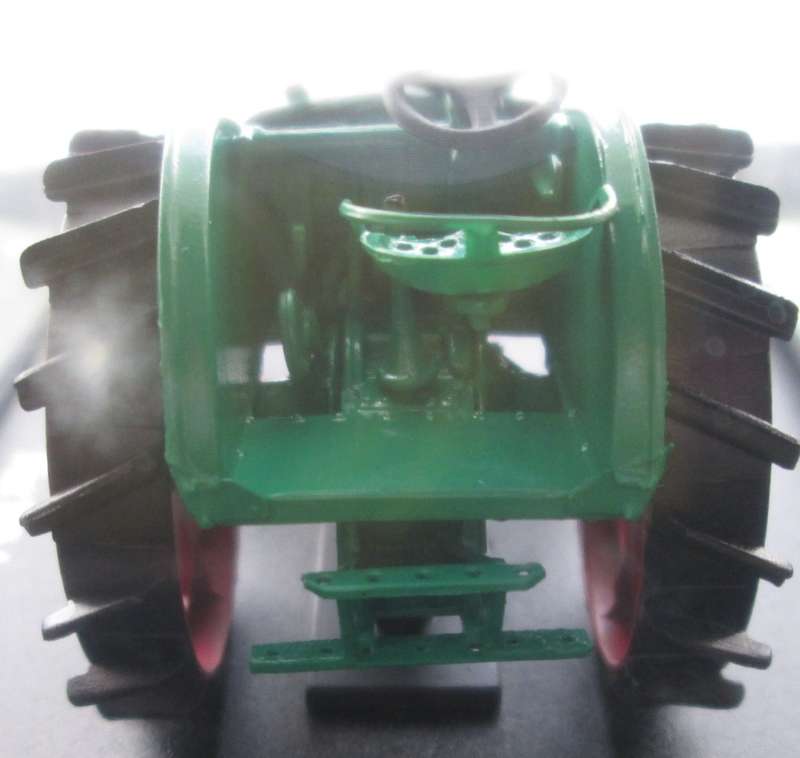 Hachette Partworks-Scale Model-Tractor-Fiat 700A-1928