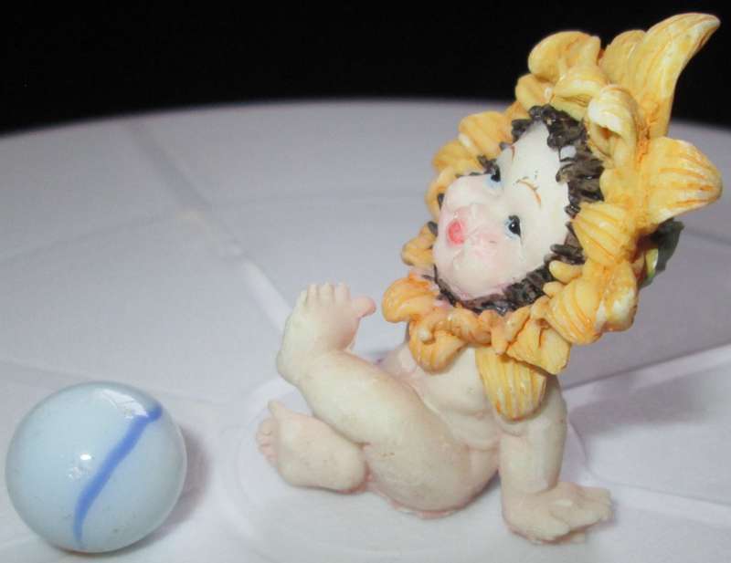 Collectables/Ornament/Figurine/Miniature Baby