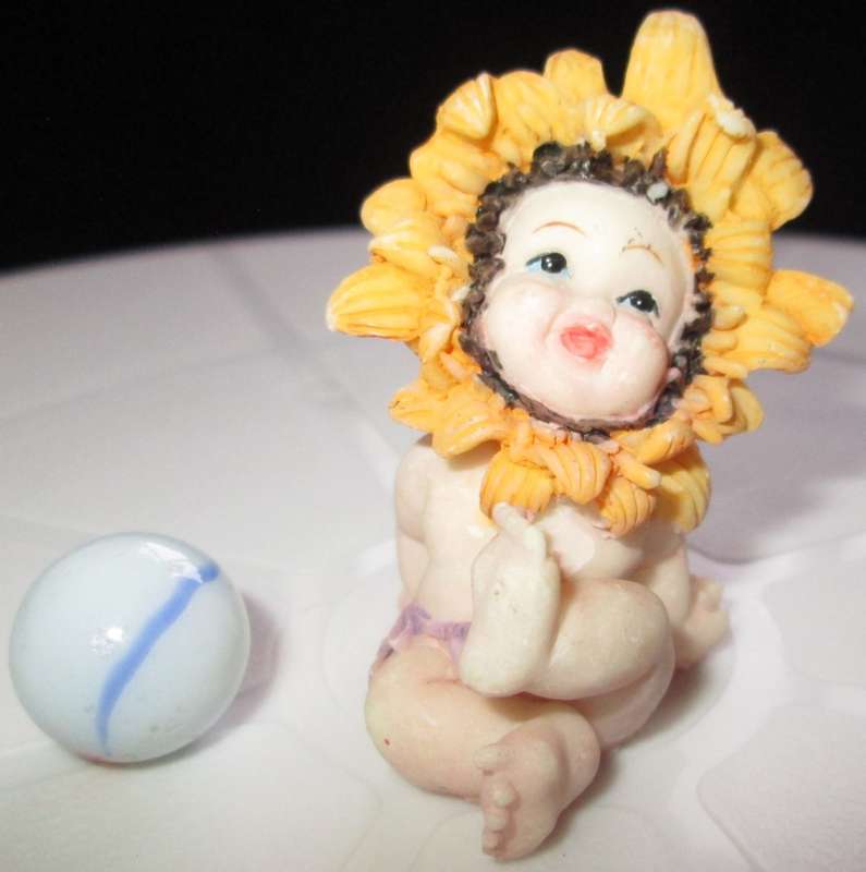 Collectables/Ornament/Figurine/Miniature Baby