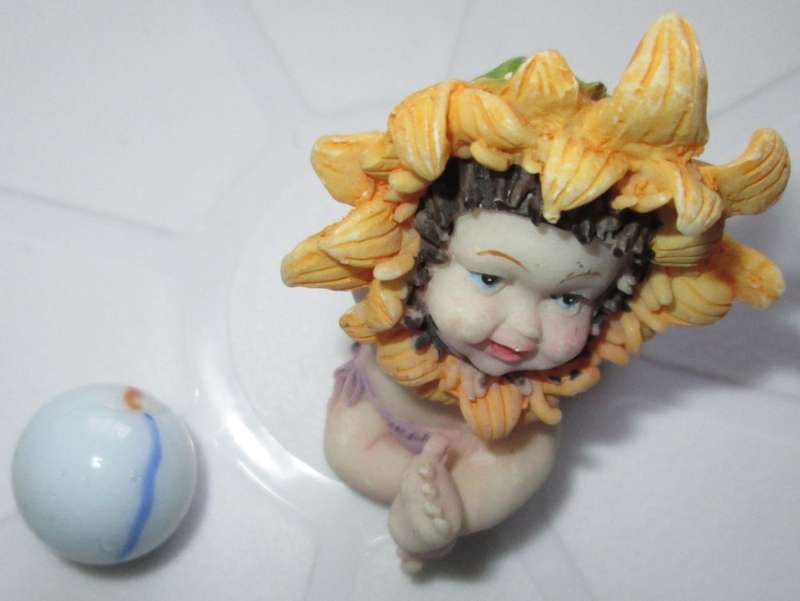 Collectables/Ornament/Figurine/Miniature Baby