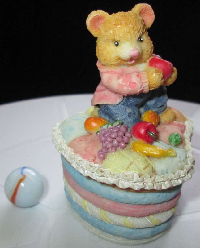 Collectables/Ornament/Figurine/Teddy Bear Trinket Box