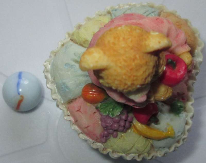 Collectables/Ornament/Figurine/Teddy Bear Trinket Box