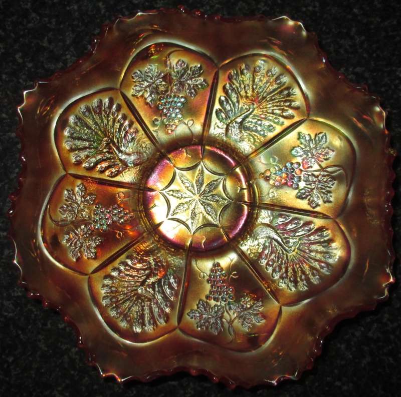 Home Decor-Carnival Glass-Bowl-Fenton USA Peacock/Grapes -Good Condition