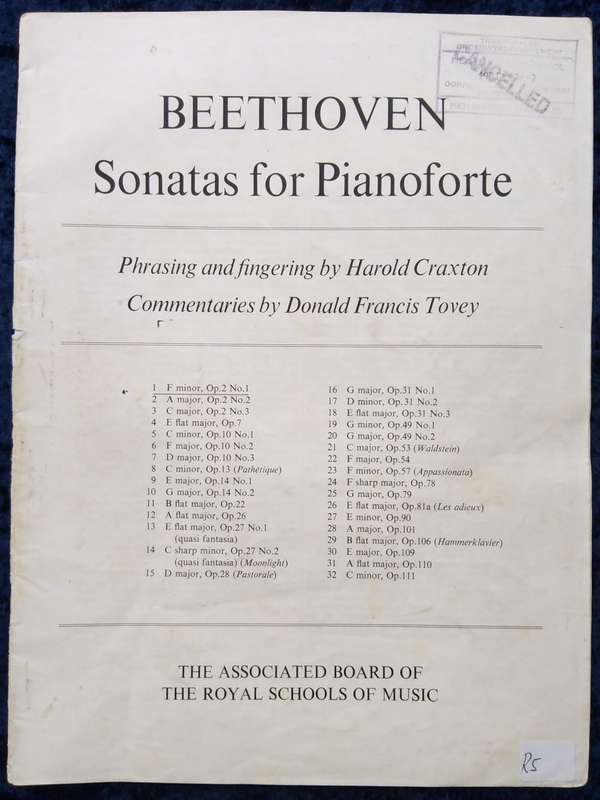 Book-Beethoven Sonatas for Pianoforte