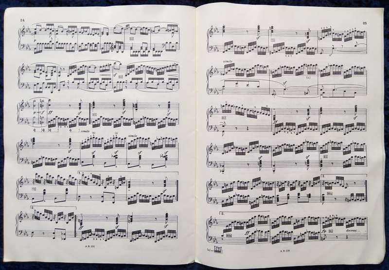 Book-Beethoven Sonatas for Pianoforte