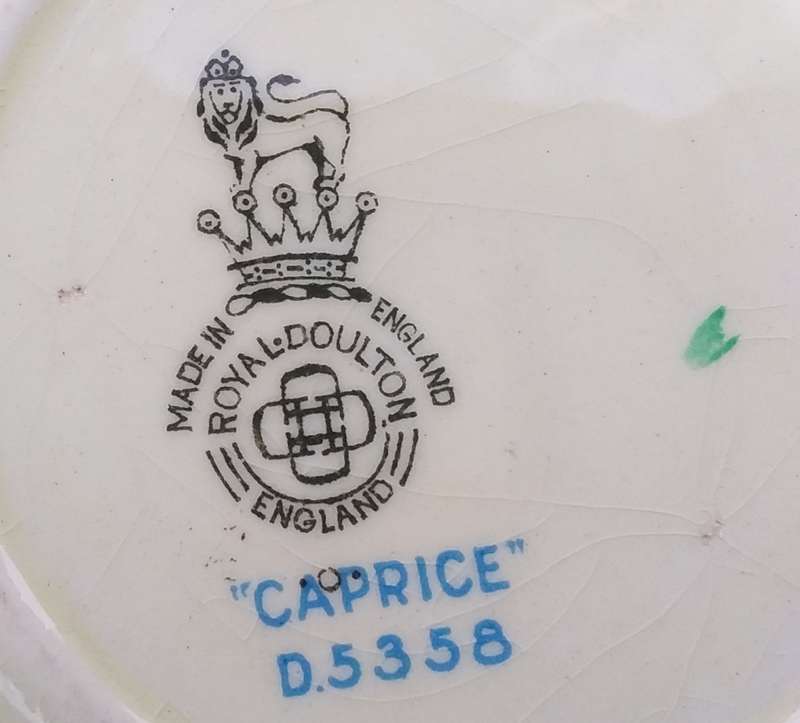 Collectable Bowl-Royal Doulton-Made in England-`Caprice D5358`