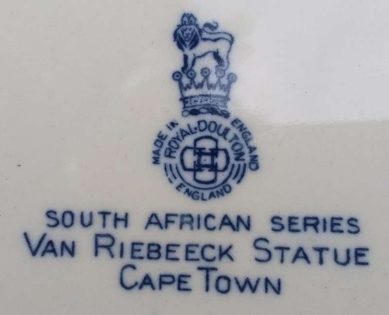 Collectable Plate-Royal Doulton-South African Series/Van Riebeeck Statue Cape Town