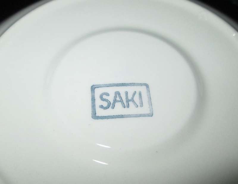 Kitchenware/Tableware-6 x SAKI Cups and Saucers