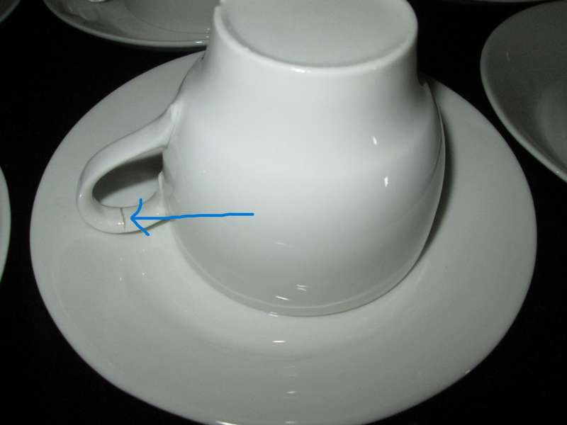 Kitchenware/Tableware-5 x No Name Cups and 6 x No Name Saucers.