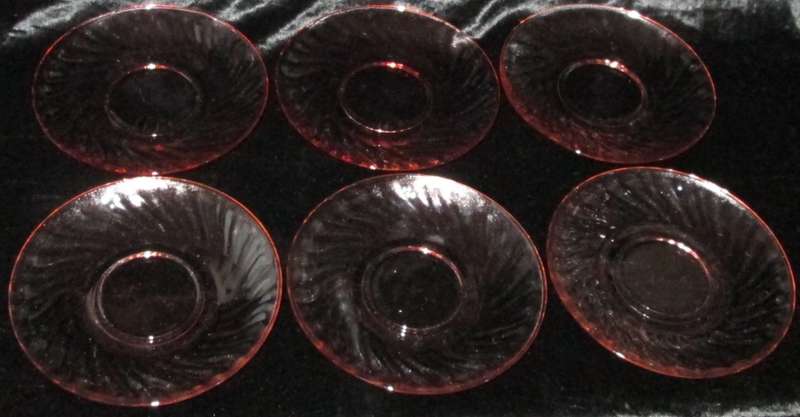 Kitchenware/Tableware-6 x Cups and Saucers.