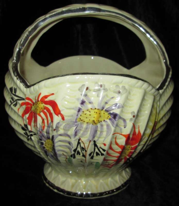 Collectable Home Decor-Arthur Wood Vase-Made in England