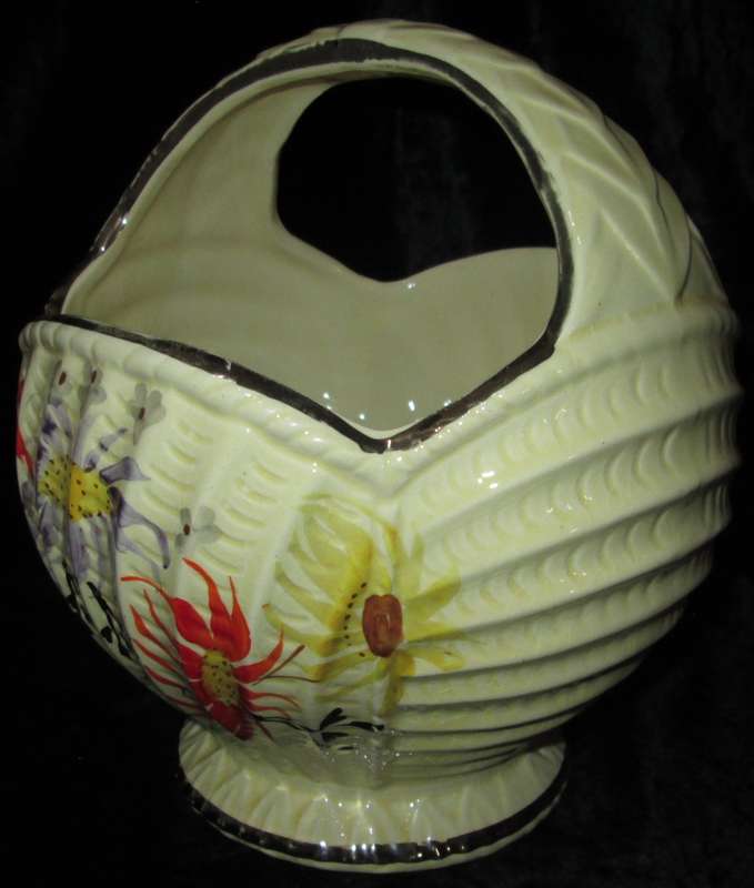 Collectable Home Decor-Arthur Wood Vase-Made in England