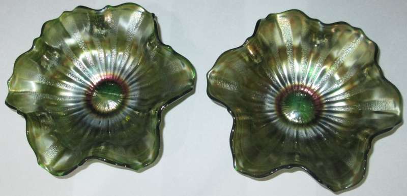 Pair of 1930s Fenton Carnival Glass Green Stippled Rays With Scale Band Footed bowl / Ruffled Hat