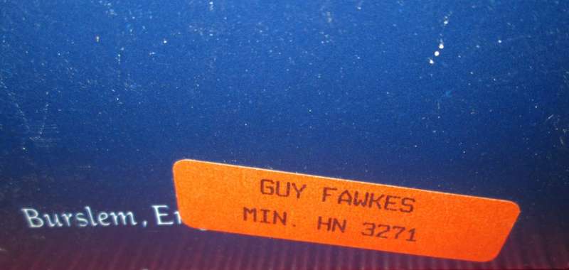 1988 Miniature Royal Doulton Figurine in Box-Guy Fawkes HN3271-Hand Made and Hand Decorated.