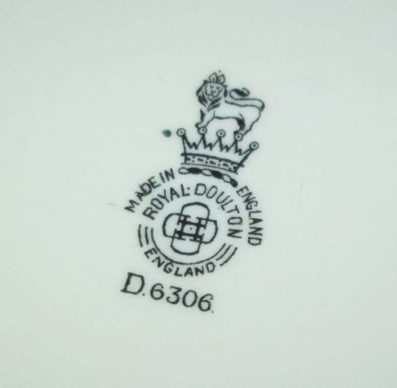 Wall Decor-Royal Doulton Plate-DICKENS D6306