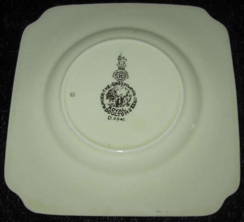 Wall Decor-Royal Doulton Plate-Under The Greenwood Tree D6341 14cm square plate