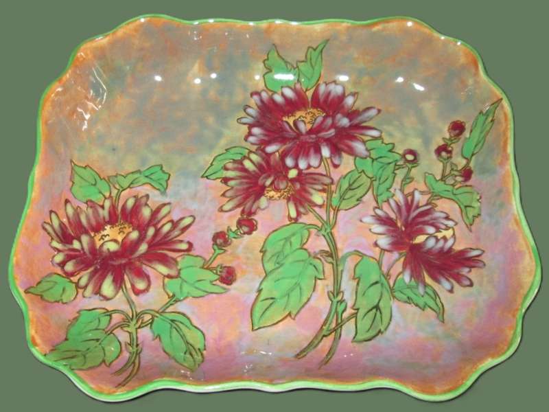 Kitchen Ware-Royal Doulton Dish-Chrysanthemum D6299 22cm x 18cm dish