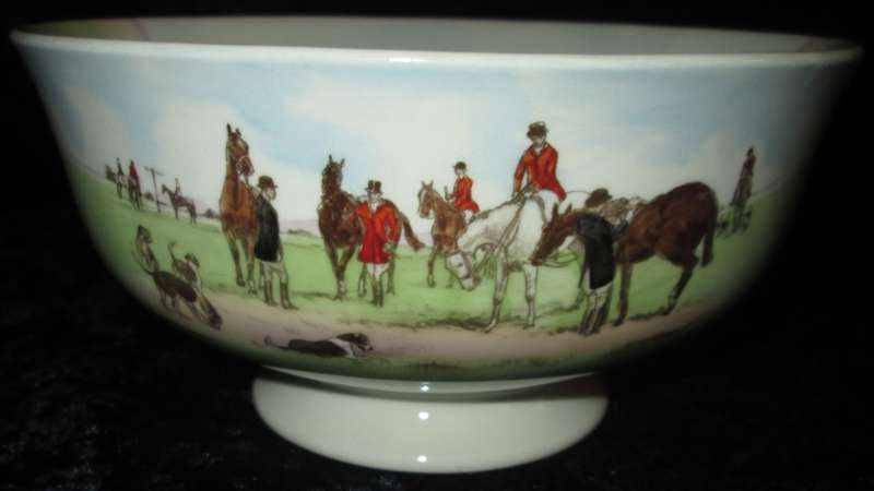 Kitchen Ware-Royal Doulton Bowl-Posts and Rails D6326 The Fox Hunt