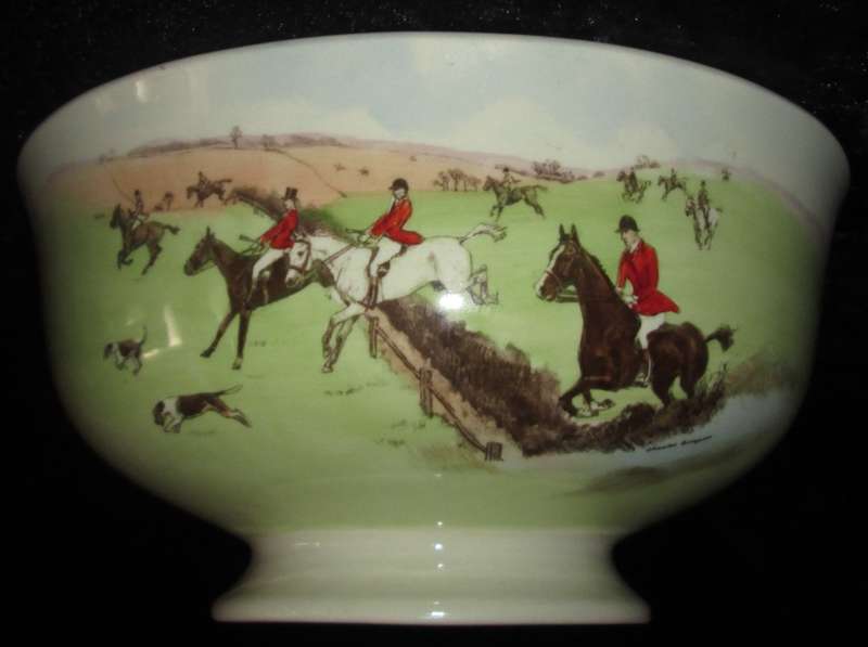 Kitchen Ware-Royal Doulton Bowl-Posts and Rails D6326 The Fox Hunt