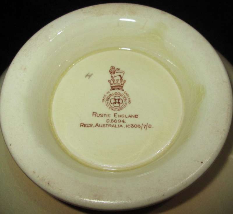 Serving Ware-Royal Doulton Footed bowl / pedestal Bowl-Rustic England-D5694/16308/7/8