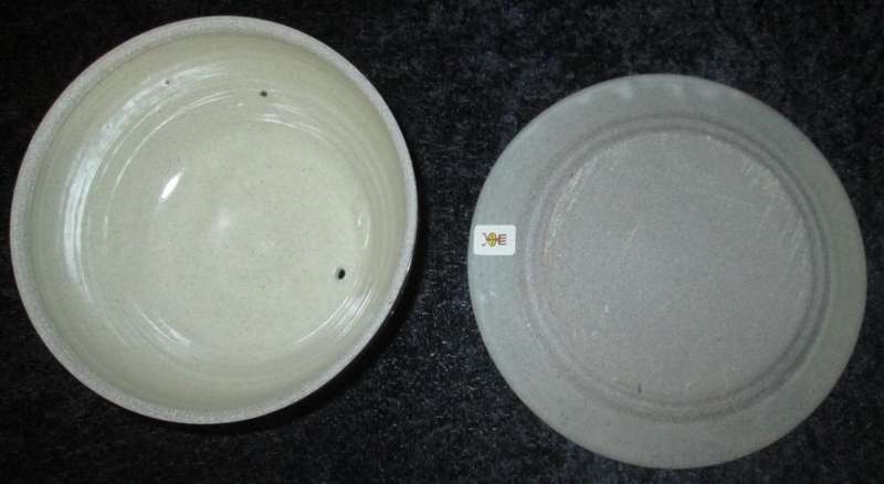 Mantenga Craft centre, Swaziland.Serving Ware-Pottery Butter/Cheese Dish LABEL ATTACHED