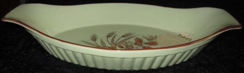 Home & Living-Kitchen ware-SAKURA Stoneware Dish Made in Japan. Brand new