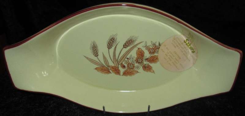 Home & Living-Kitchen ware-SAKURA Stoneware Dish Made in Japan. Brand new