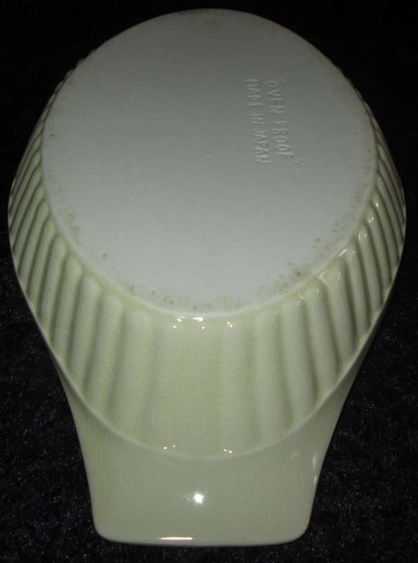 Home & Living-Kitchen ware-SAKURA Stoneware Dish Made in Japan. Brand new