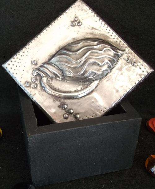 Pewter Jewelery box - Handcrafted by Hanli