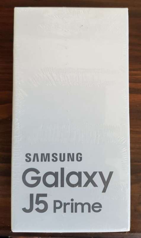 Samsung Galaxy J5 Prime Smartphone - Gold new in sealed box -