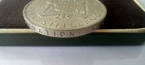 5 Shillings **1965**