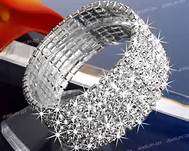 STUNNING 5 STRAND SIMULATED DIAMOND BRACLET