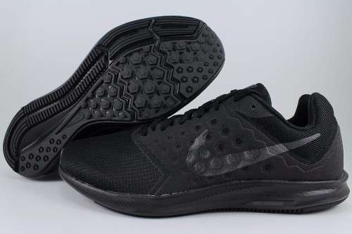 Original Nike Downshifter 7 - Size SA/UK 10.5