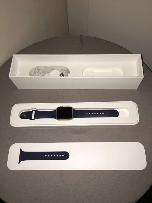 Apple Watch Series 1 Sport 42mm Gold Aluminium Midnight Blue