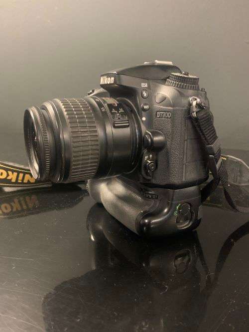 Nikon D7100 + Accessories