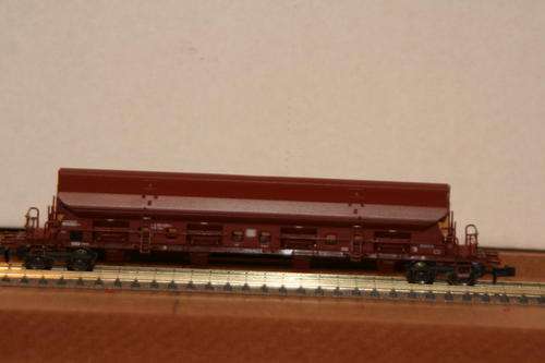 N Gauge Roco Tanker wagons