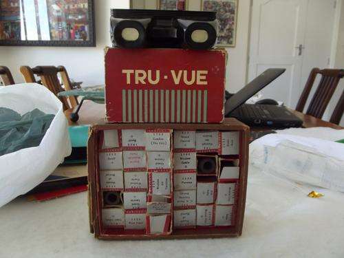 vintage 3D films of the 40's.
