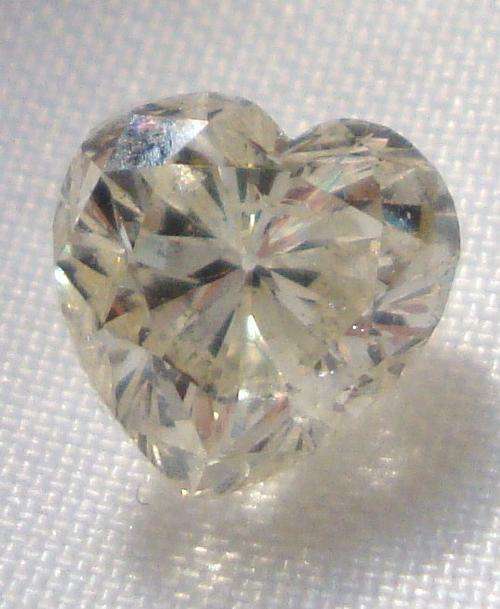 A SPECTACULAR HEART SHAPED 1.01 ct DIAMOND TO BLOW YOU AWAY !!! STARTING @ R1 !!! KAPOW !!!