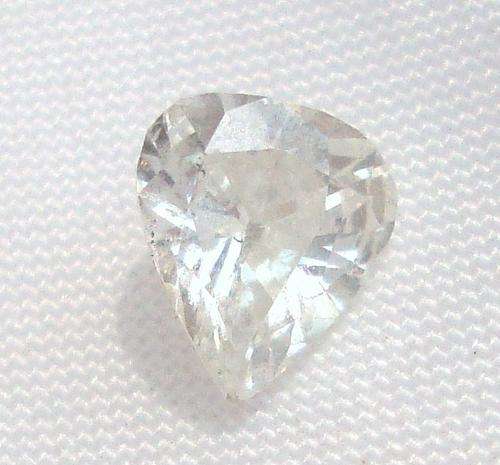 A HIGHLY ATTRACTIVE F COLOUR 0.37 ct PEAR SHAPE DIAMOND STARTING  @ R1 !!!