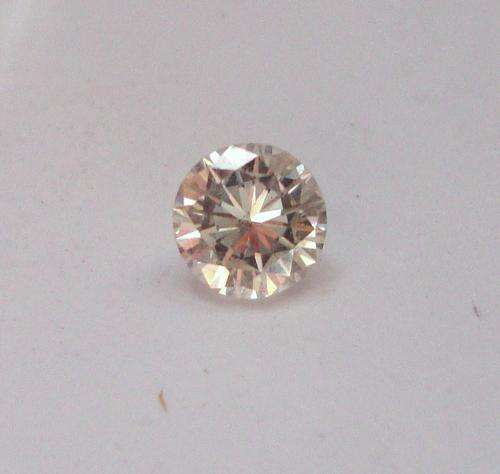 BE INSPIRED !!! - A SPARKLY 0.25 ct { SI/1 } LIGHT CHAMPAGNE DIAMOND STARTING @ A BUCK !!!!