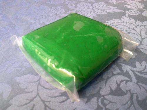 Cake Decorating Color Fondant / Plastic Icing (250g) - Leaf Green