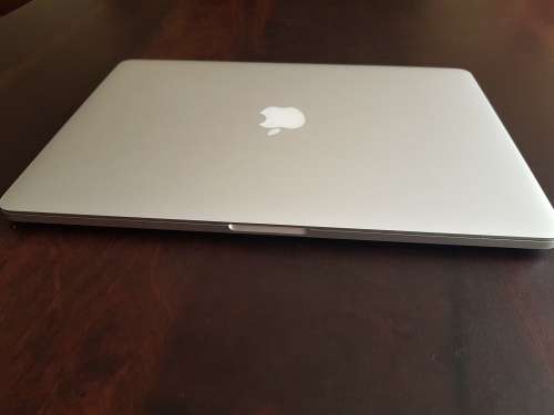 MacBook Pro (Retina, 15-inch, Late 2013) - Core i7 - 8GB - 256GB SSD (Lots of extras)