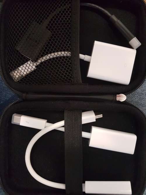 MacBook Pro (Retina, 15-inch, Late 2013) - Core i7 - 8GB - 256GB SSD (Lots of extras)