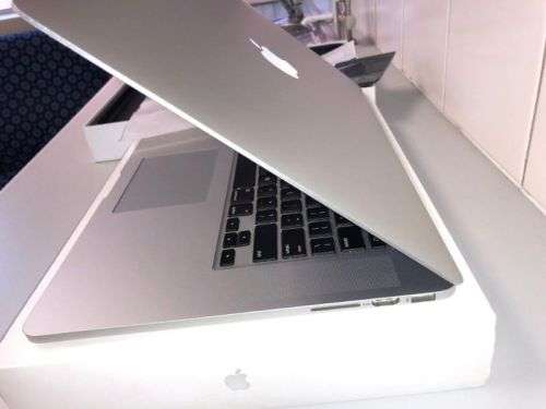 MacBook Pro 15" Retina Display, i7, 8GB, 256GB SSD Nvidia Graphics