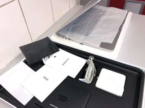 MacBook Pro 15" Retina Display, i7, 8GB, 256GB SSD Nvidia Graphics